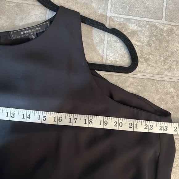 BCBG MaxAzria Sleeveless Pintuck Wide Leg Jumpsuit w/ Layered Top Sz M Black - Picture 16 of 17